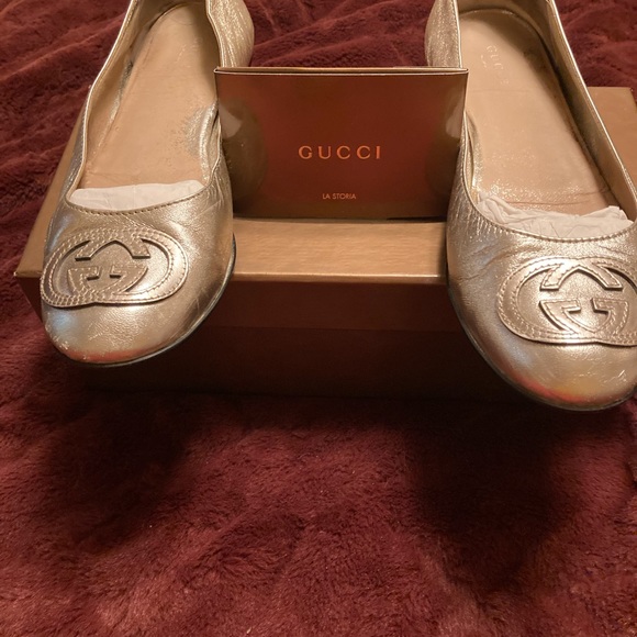 Gucci authentic Silver Leather Ballet Flats With GG Logo size 36 1/2. - Picture 2 of 10
